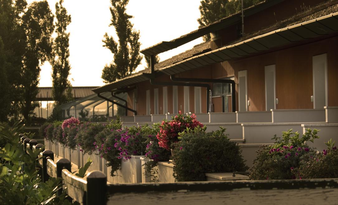 Il Casale Corte Rossa Latina Exterior photo